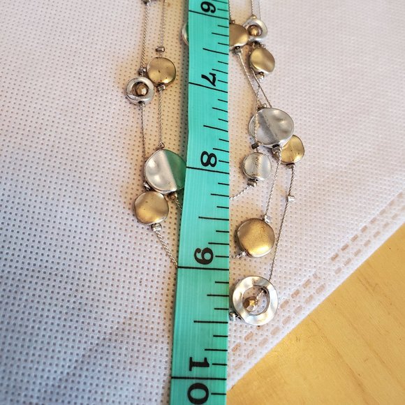 16" NY Layered Silver and Gold Tone Disc Necklace - Picture 3 of 4